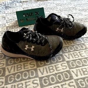 Under Armour Charged Escape Running Shoes
